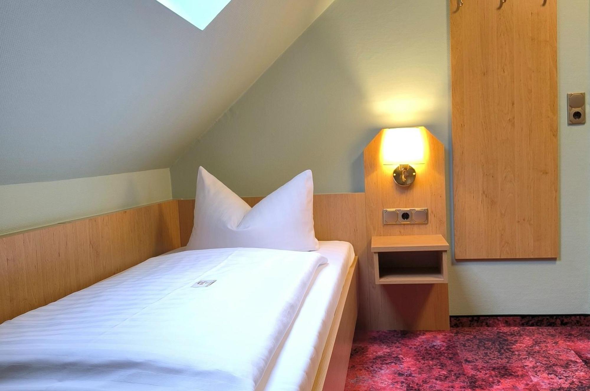 Hotel Burgas Stassfurt Eksteriør billede